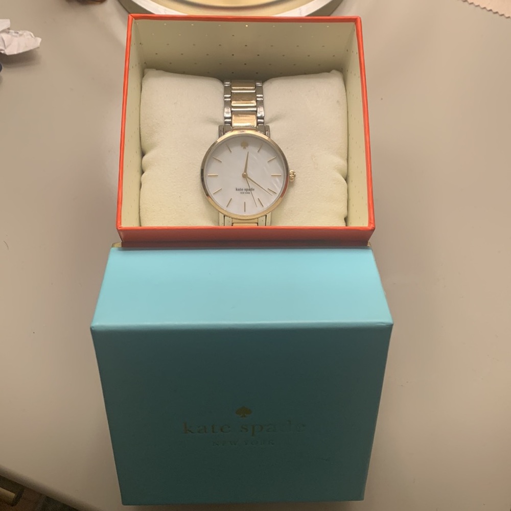 Watch - Picture 4 of 4